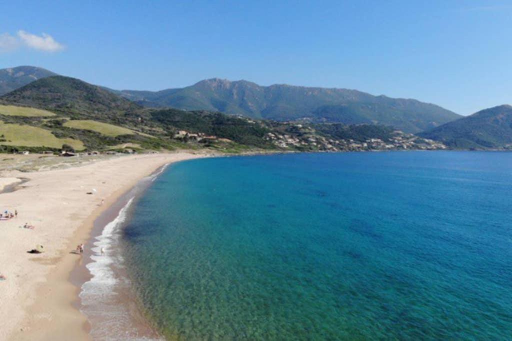 Demi Villa A 150M De La Plage Avec Vue Sur Mer 아피에토 외부 사진
